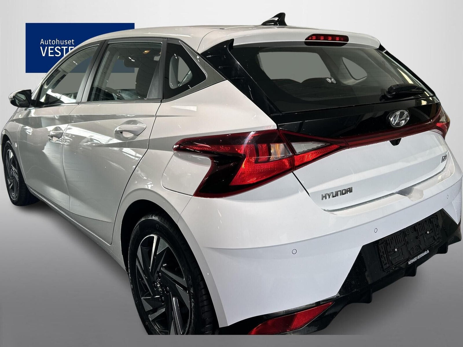 Hvid Hyundai i20 fra 2023