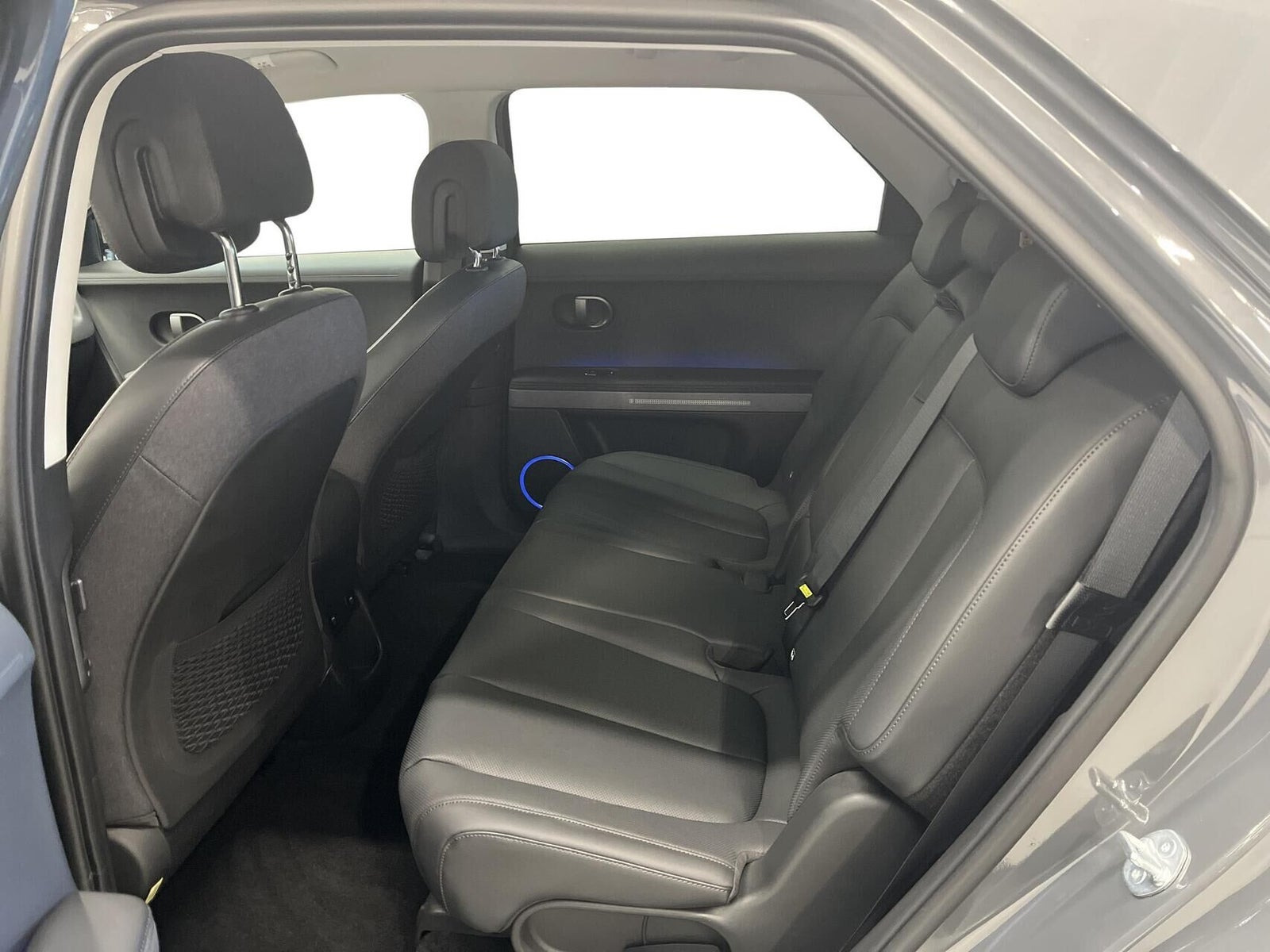 Grå Hyundai Ioniq 5 fra 2025