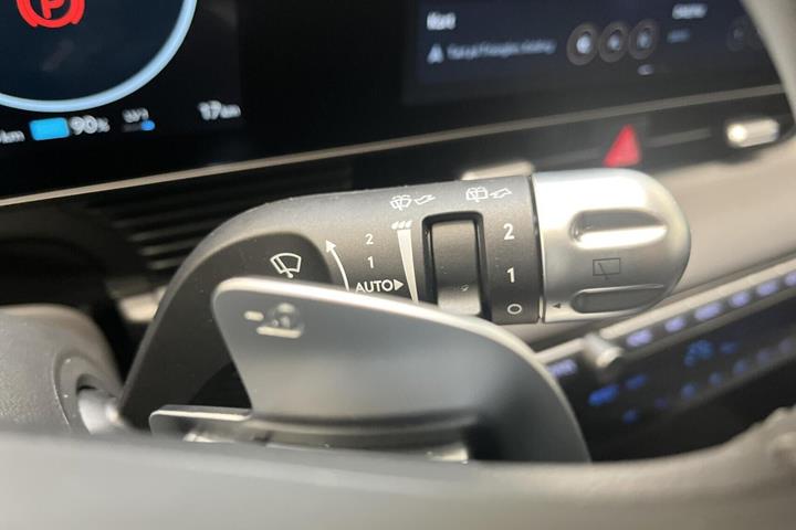 Grå Hyundai Ioniq 5 fra 2025