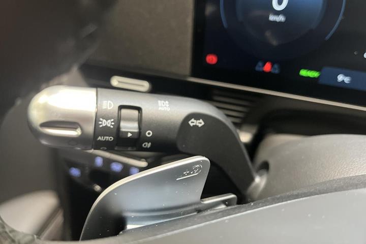 Grå Hyundai Ioniq 5 fra 2025