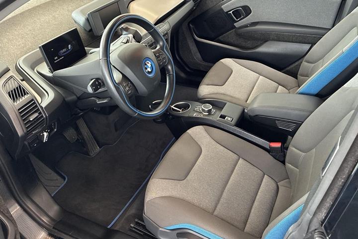 Sort BMW i3s fra 2022