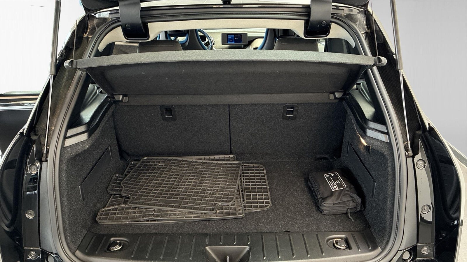 Sort BMW i3s fra 2022