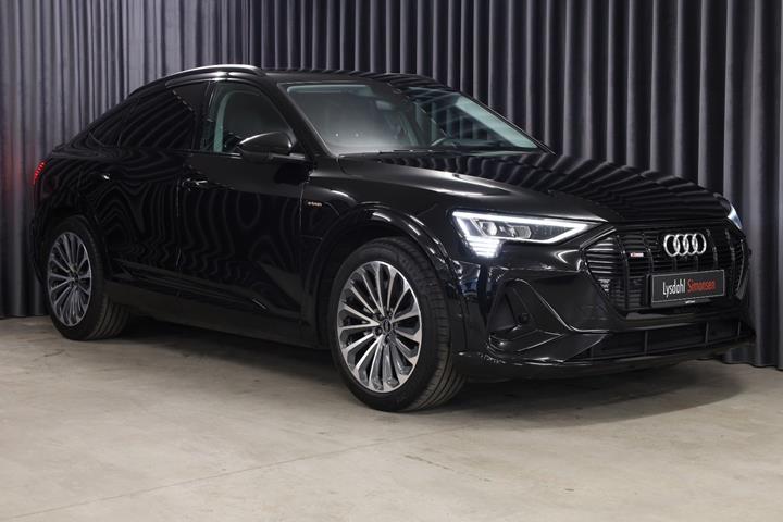 Sort Audi e-tron fra 2022