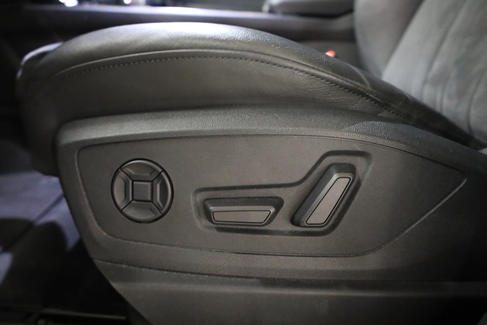 Sort Audi e-tron fra 2022