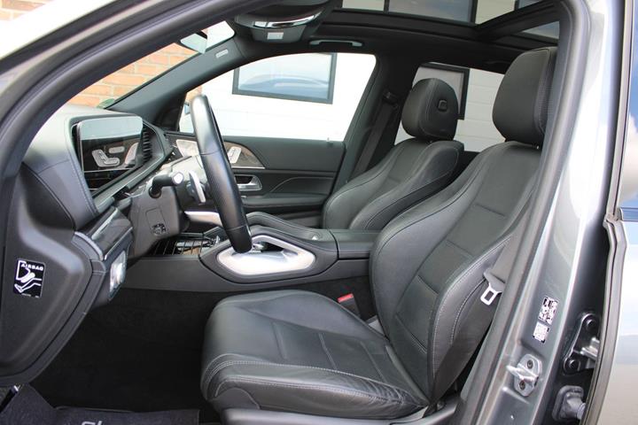 Grå Mercedes GLE350 de fra 2022