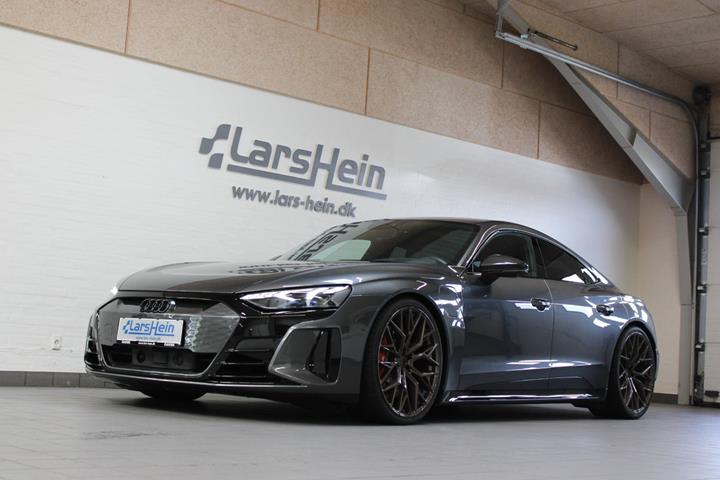 Grå Audi RS e-tron GT fra 2022