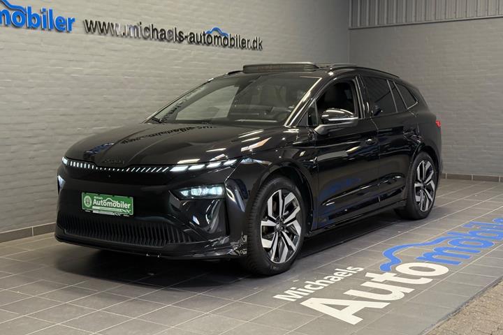 Sort Skoda Enyaq fra 2026 set udefra
