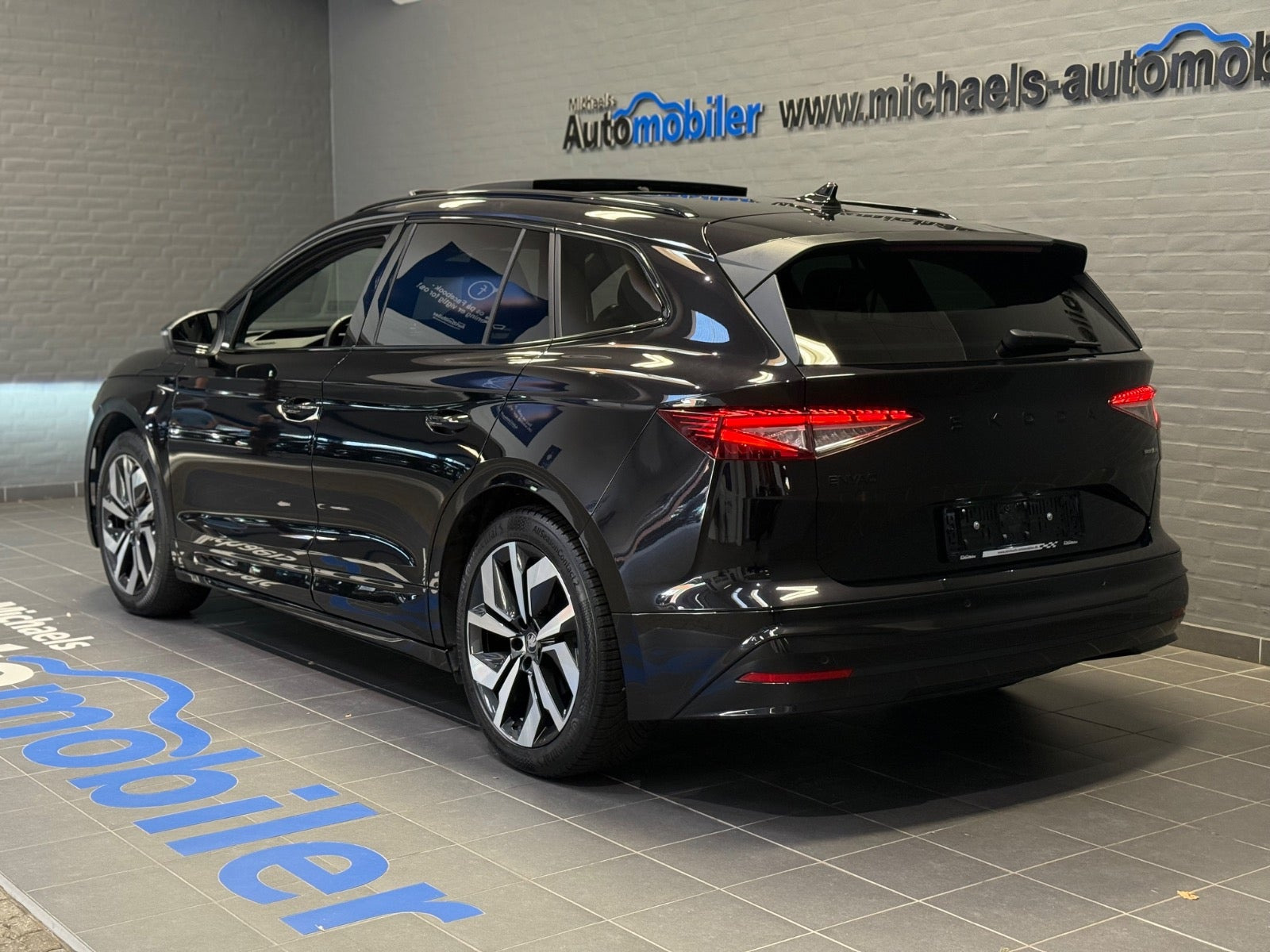 Sort Skoda Enyaq fra 2026