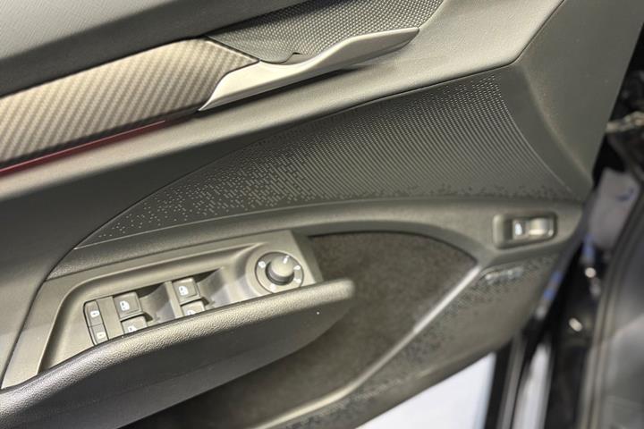 Sort Skoda Enyaq fra 2026