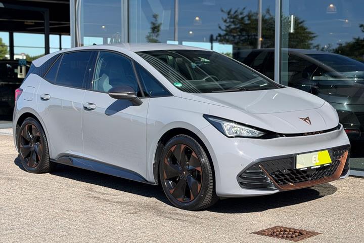 Grå Cupra Born fra 2024