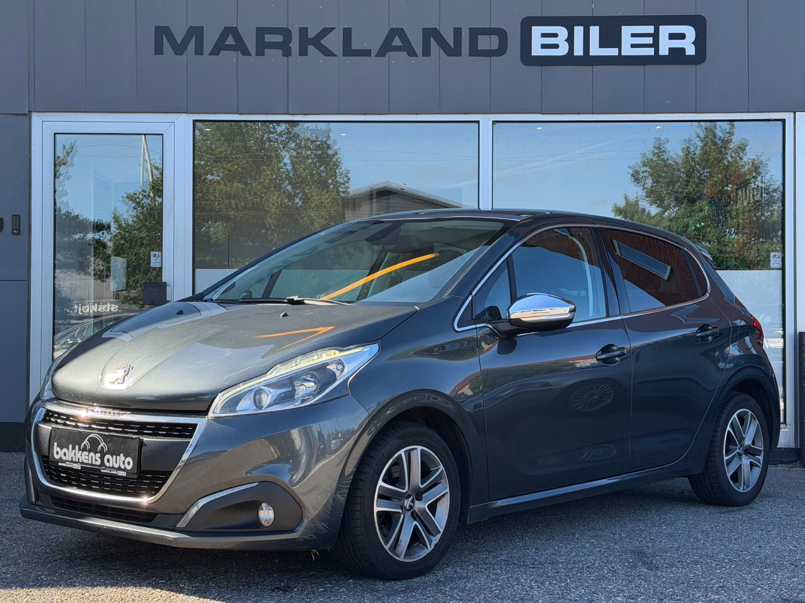 Peugeot 208 1,6 BlueHDi 100 Allure Sky