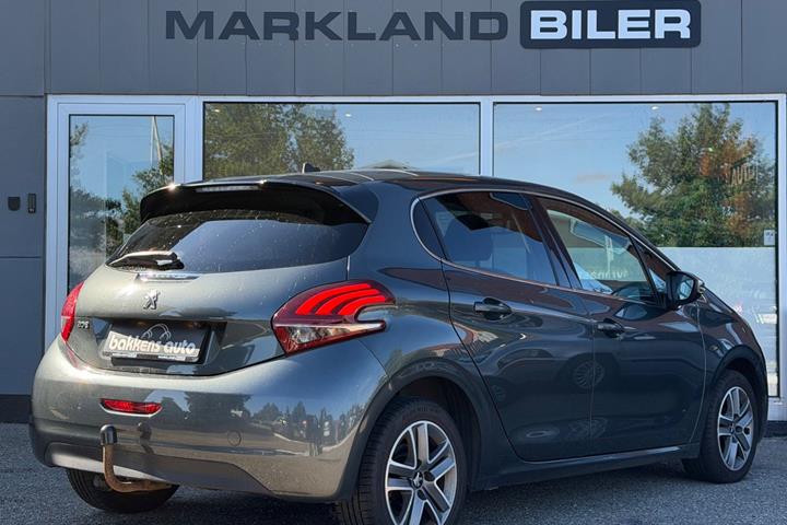 undefined Peugeot 208 fra 2017
