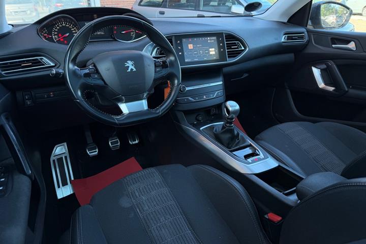undefined Peugeot 308 fra 2018