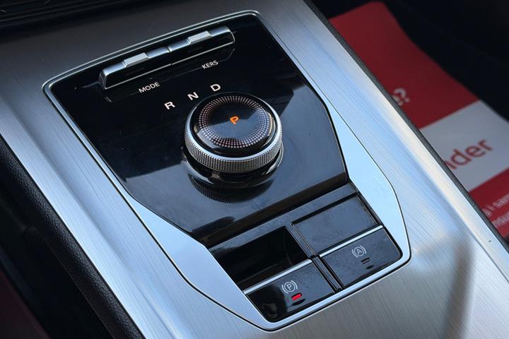 Sort MG MG5 fra 2022