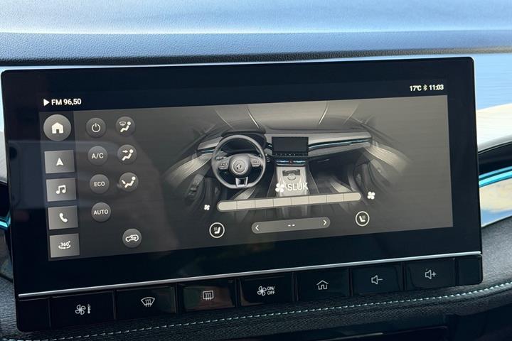 Sort MG MG5 fra 2022