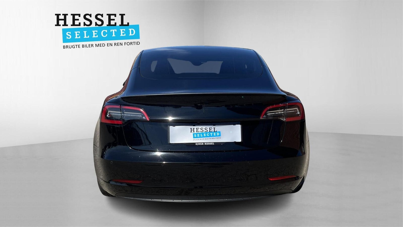 Sort Tesla Model 3 fra 2022