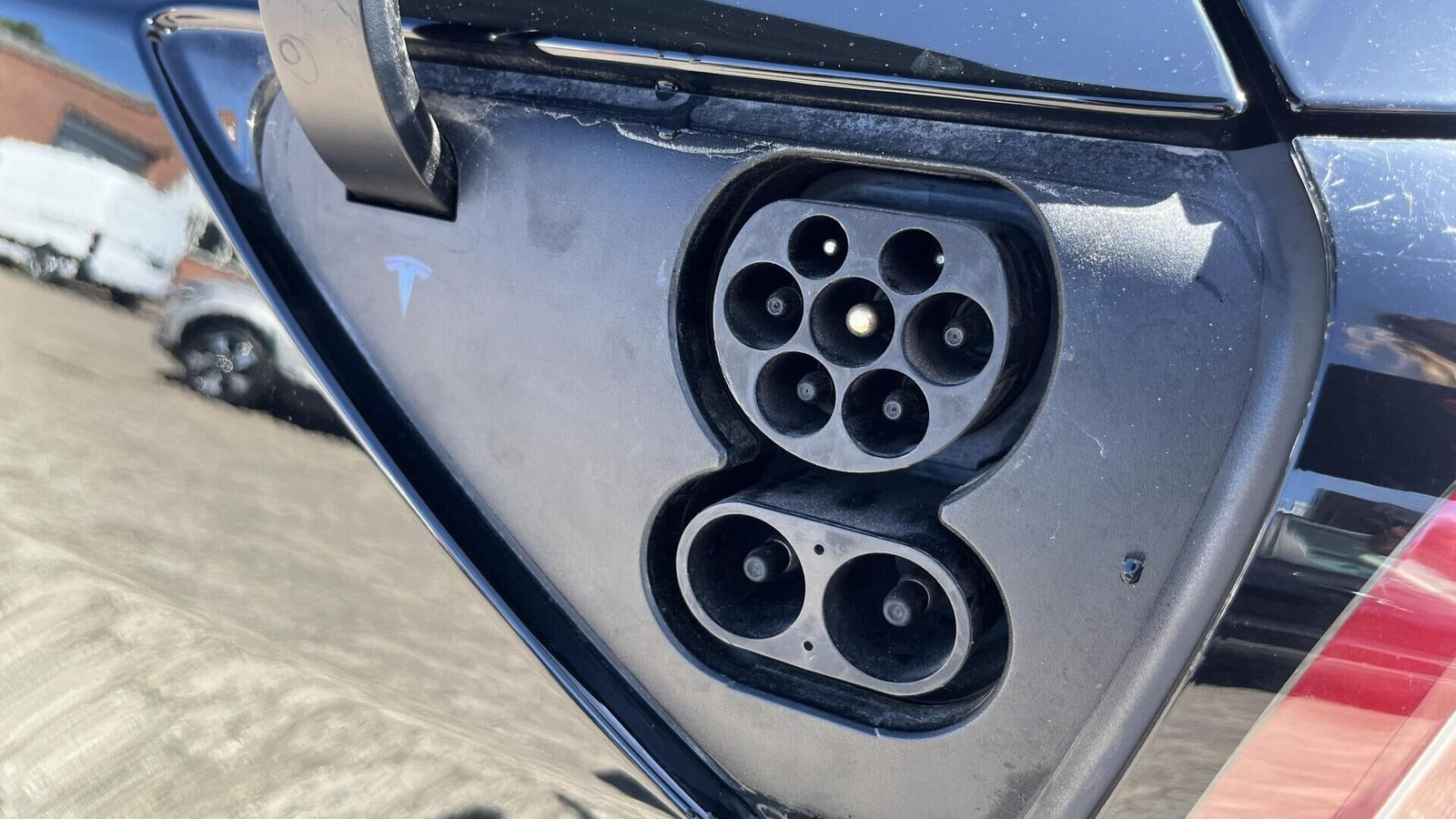 Sort Tesla Model 3 fra 2022
