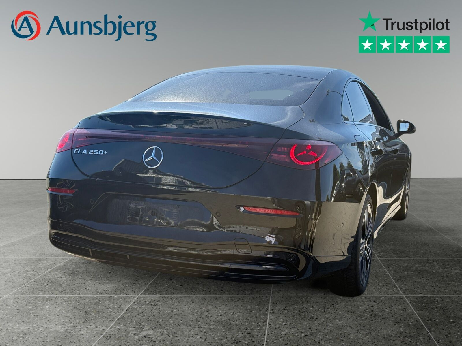 Sort Mercedes CLA250+ fra 2025