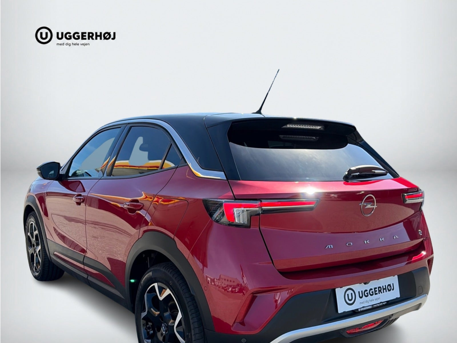 Rød Opel Mokka-e fra 2024