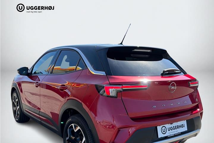 Rød Opel Mokka-e fra 2024