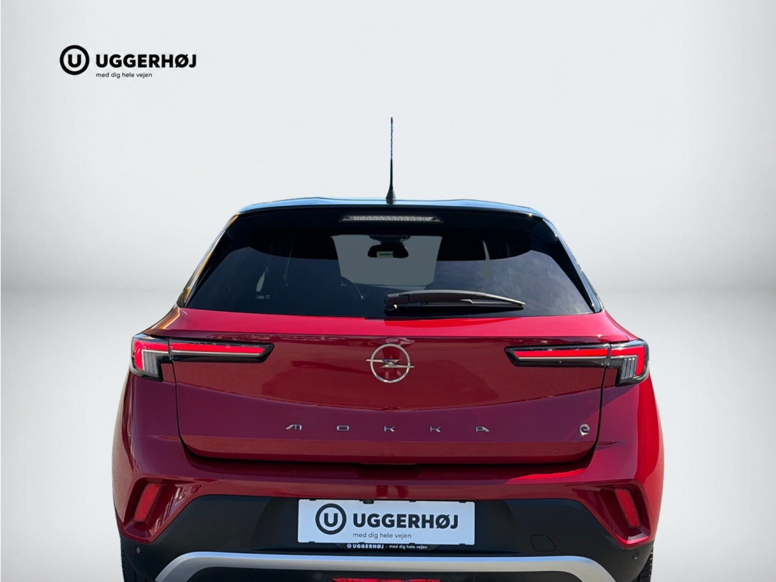 Rød Opel Mokka-e fra 2024