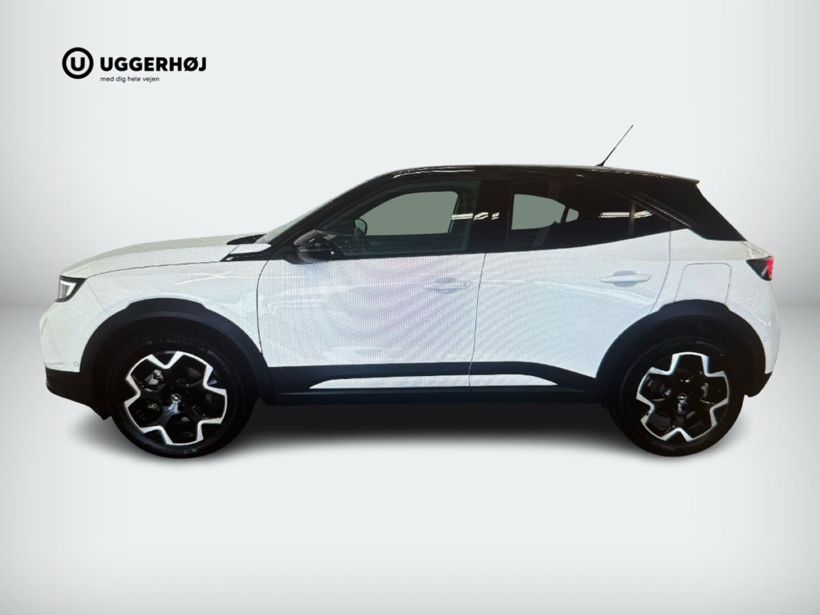 Hvid Opel Mokka-e fra 2023