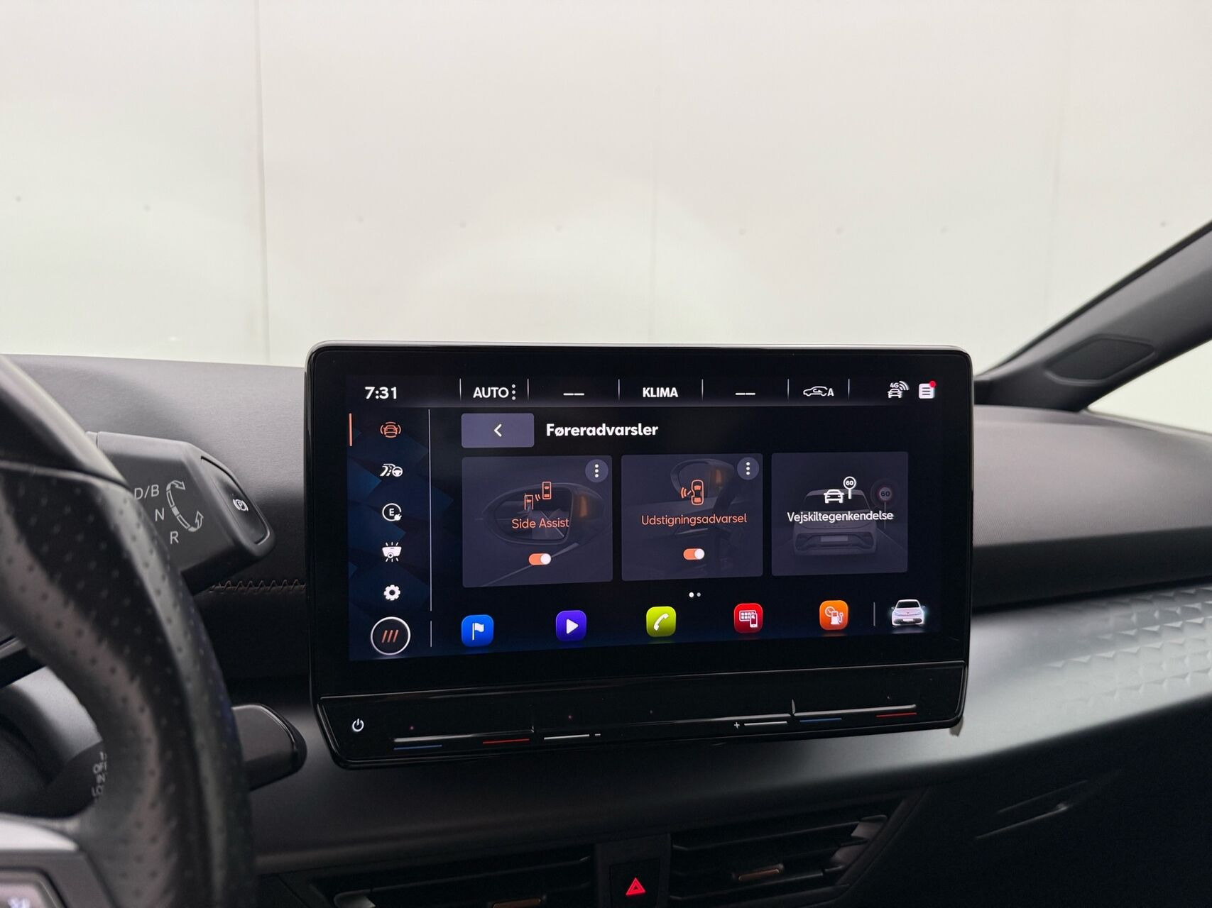 Grå Cupra Born fra 2023