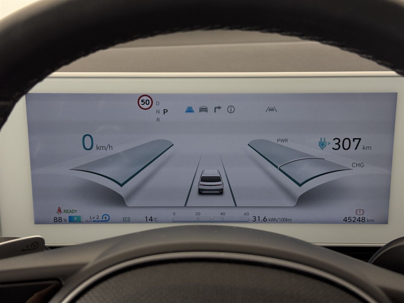 Blå Hyundai Ioniq 5 fra 2023