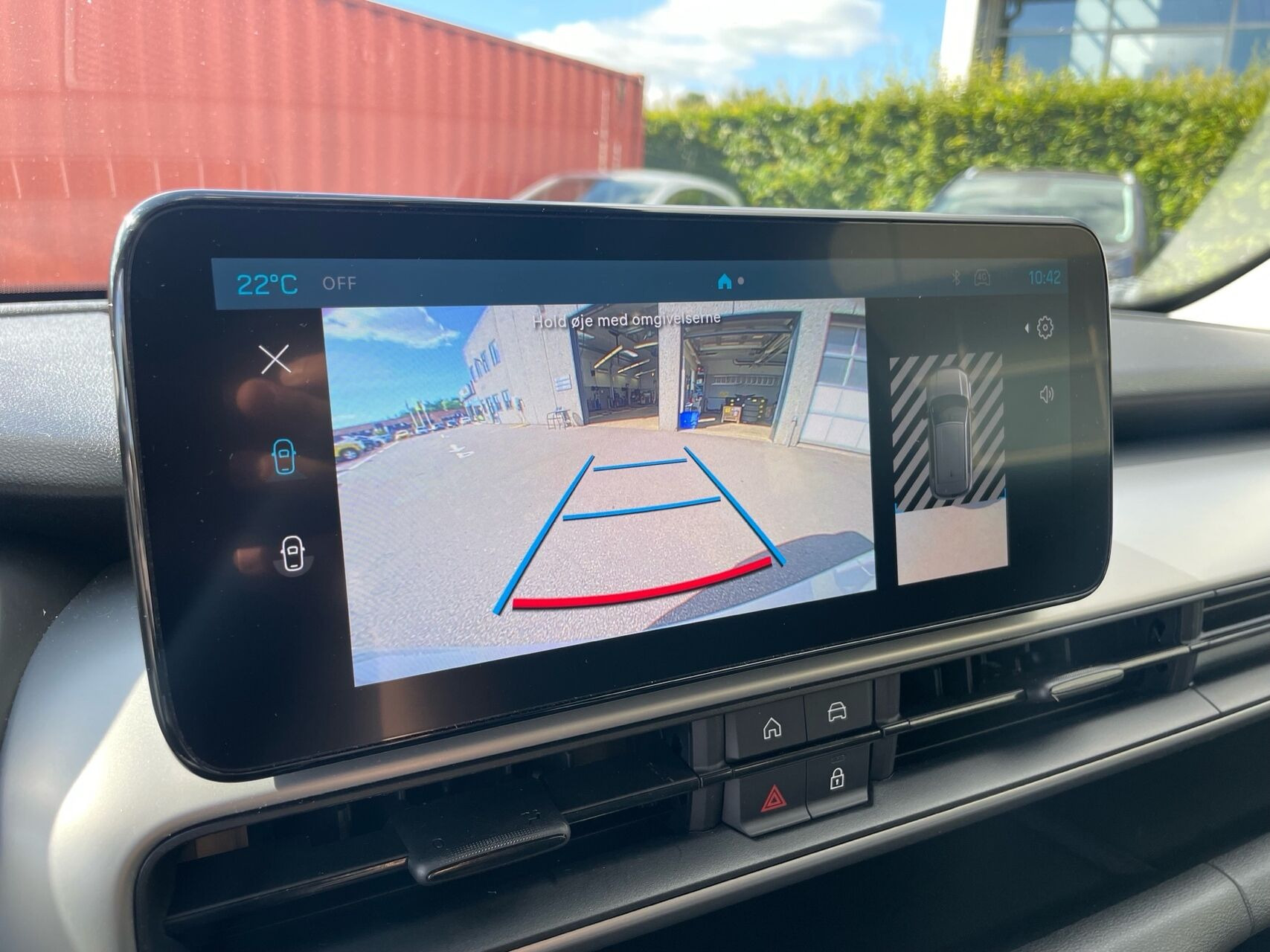 Hvid Jeep Avenger fra 2025