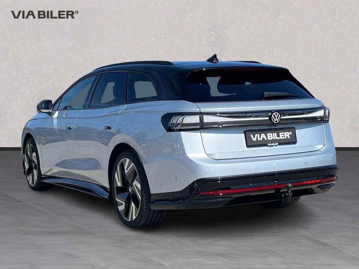 Sølv VW ID.7 fra 2026