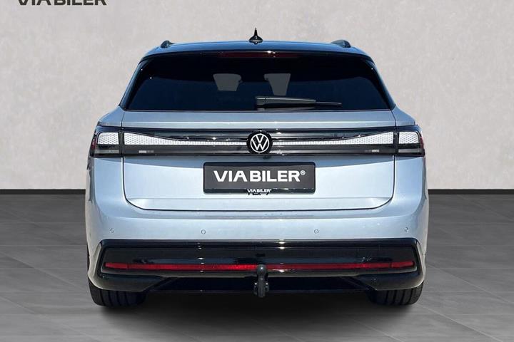 Sølv VW ID.7 fra 2026
