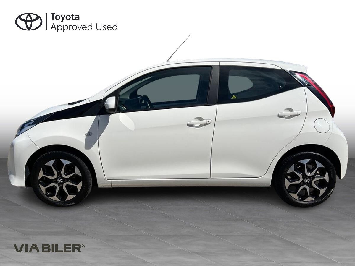 Hvid Toyota Aygo fra 2019