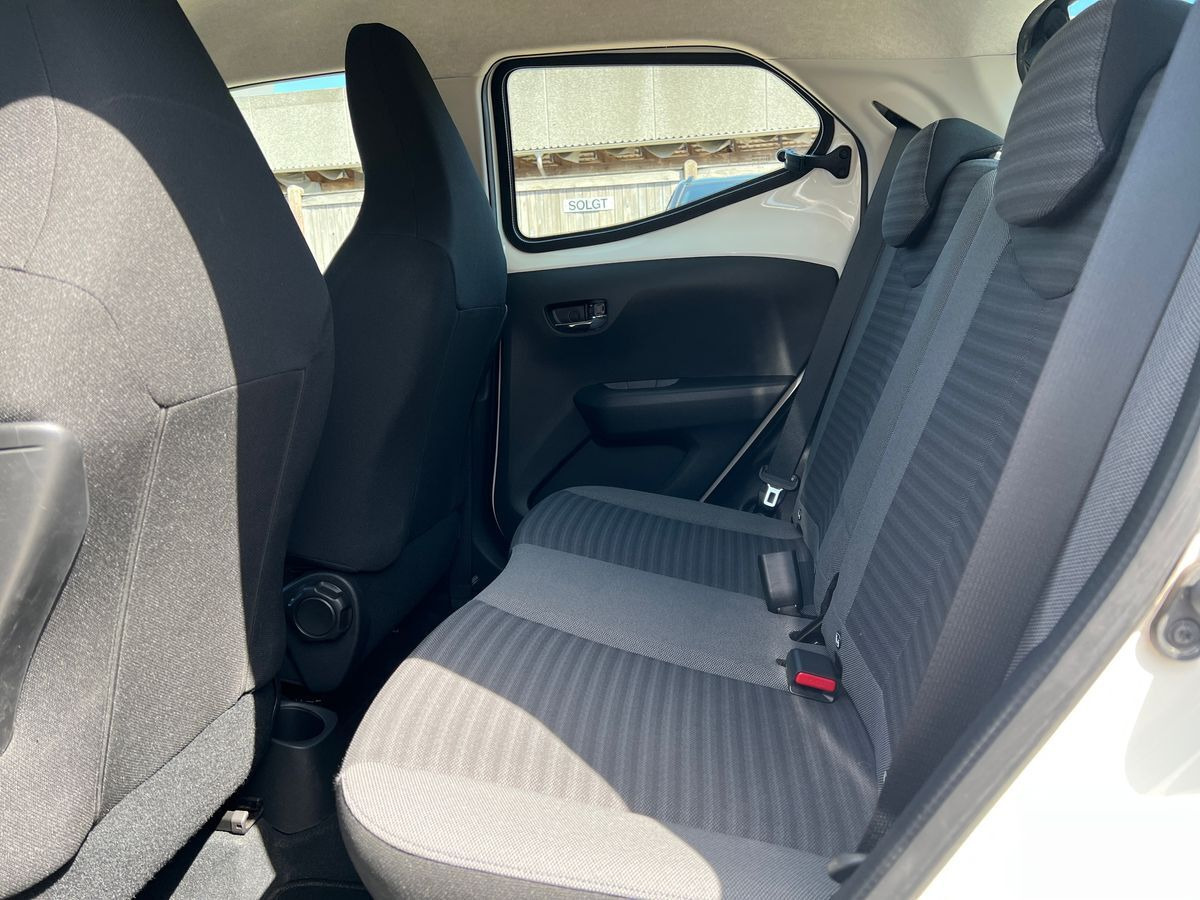 Hvid Toyota Aygo fra 2019