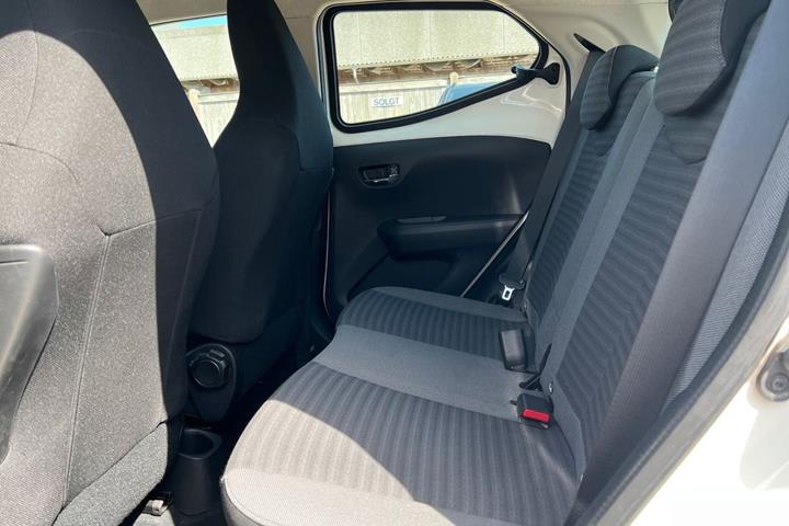 Hvid Toyota Aygo fra 2019