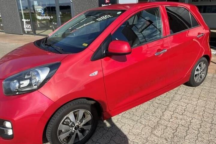 Rød Kia Picanto fra 2014