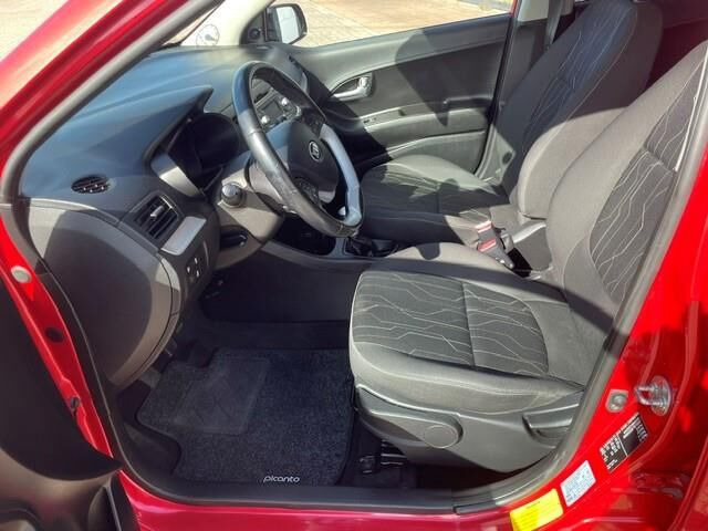 Rød Kia Picanto fra 2014