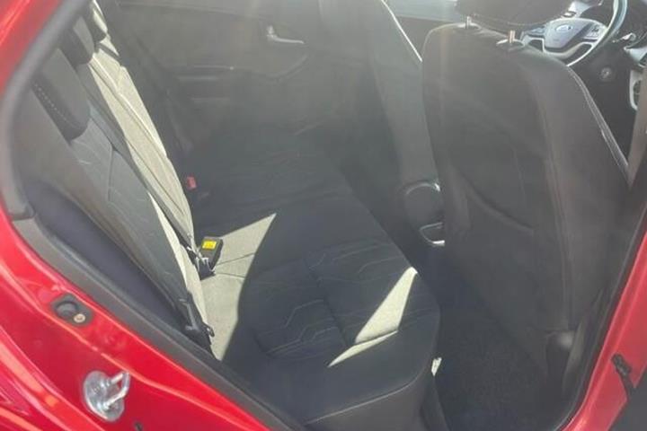 Rød Kia Picanto fra 2014