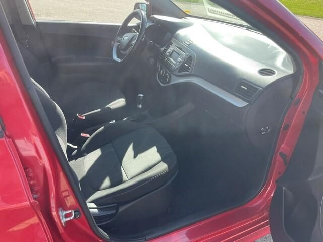 Rød Kia Picanto fra 2014