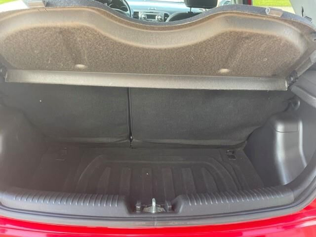 Rød Kia Picanto fra 2014