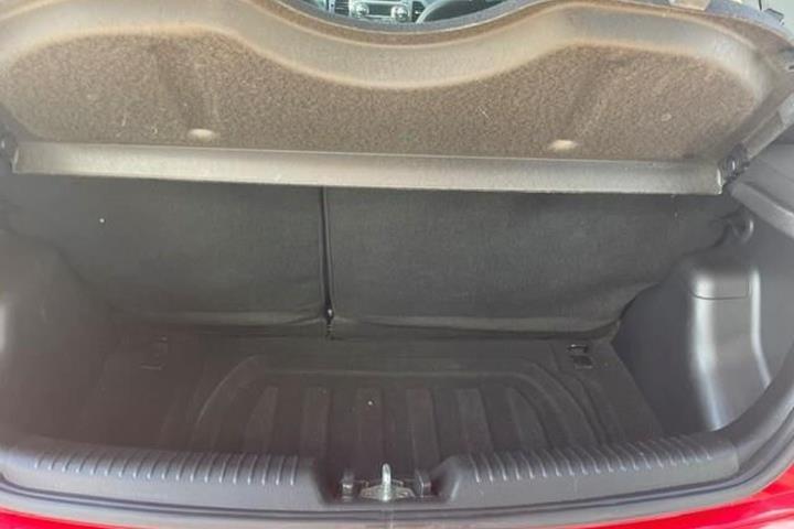 Rød Kia Picanto fra 2014