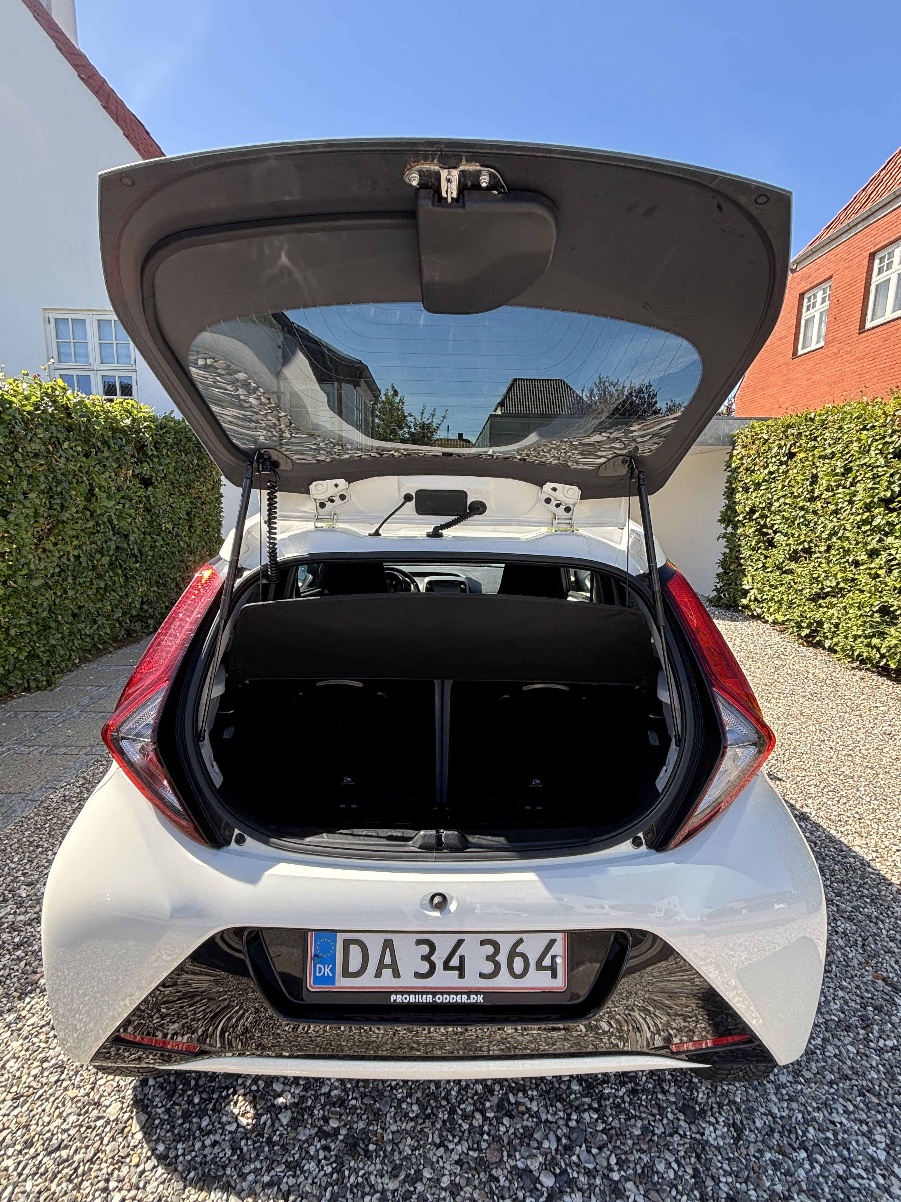 Hvid Toyota Aygo fra 2021