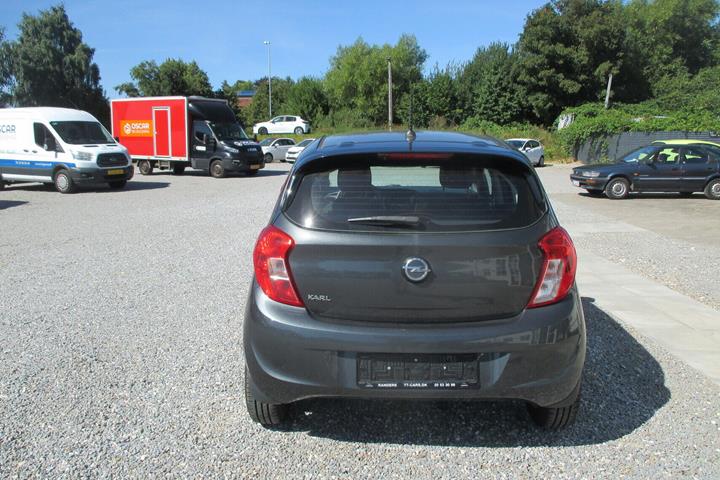 Grå Opel Karl fra 2017