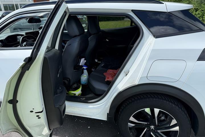undefined Peugeot 2008 fra 2021