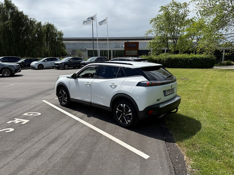 undefined Peugeot 2008 fra 2021