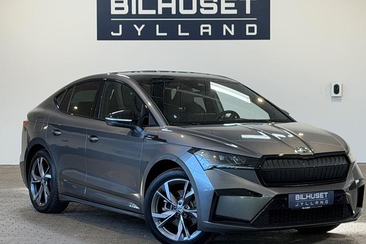 Grå Skoda Enyaq fra 2023