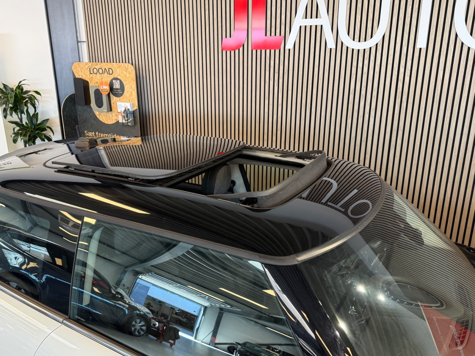 Hvid Mini Cooper SE fra 2023