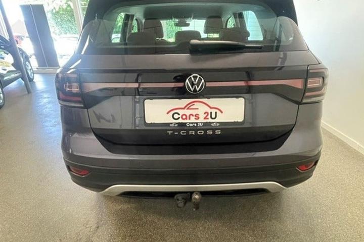 Grå VW T-Cross fra 2022