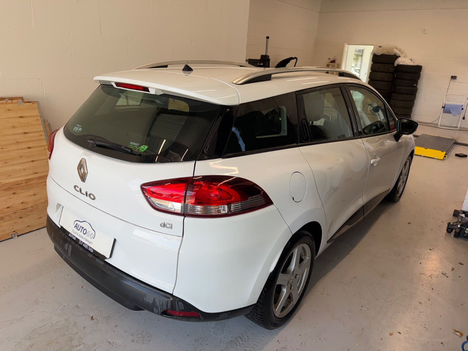 Hvid Renault Clio IV fra 2018