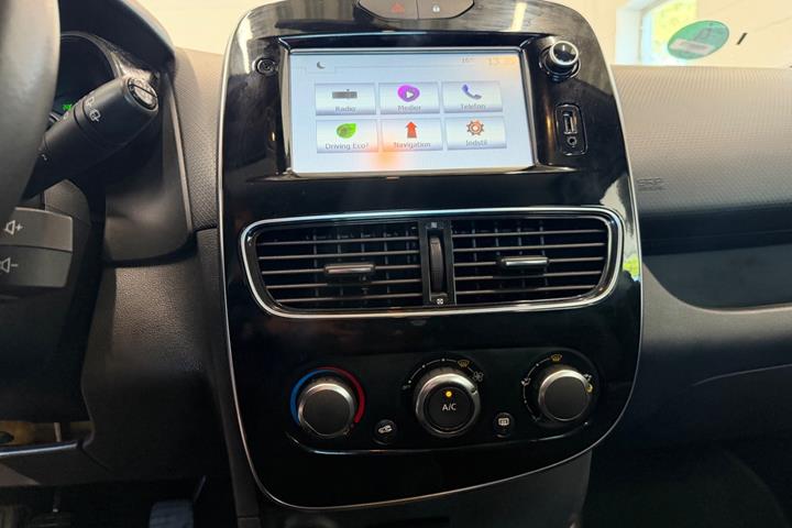 Hvid Renault Clio IV fra 2018