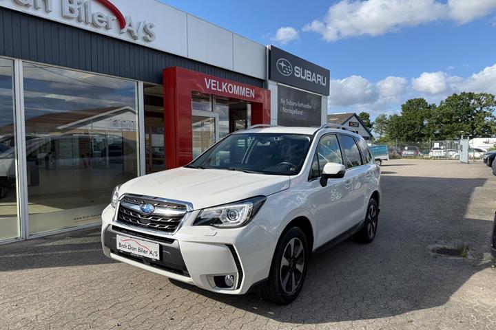 Hvid Subaru Forester fra 2019